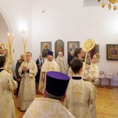 11 января. Божественная литургия архиерейским чином.