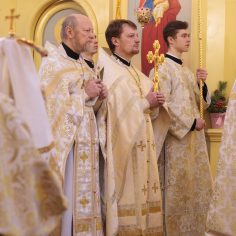 11 января. Божественная литургия архиерейским чином.