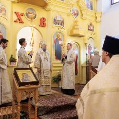 11 января. Божественная литургия архиерейским чином.
