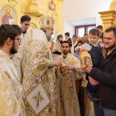 11 января. Божественная литургия архиерейским чином.