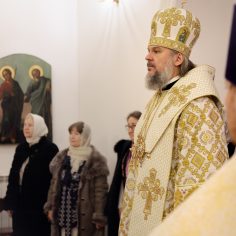 11 января. Божественная литургия архиерейским чином.