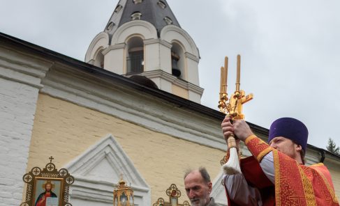 11 мая. Божественная литургия.