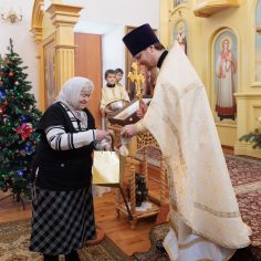 Божественная литургия в день памяти свт. Василия Великого.