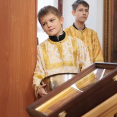 Божественная литургия в день памяти свт. Василия Великого.