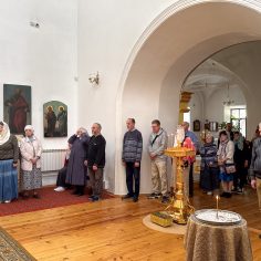 15 июня. Божественная литургия.