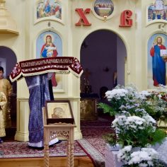 Вынос и погребение Плащаницы