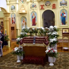Вынос и погребение Плащаницы