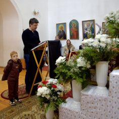 Вынос и погребение Плащаницы