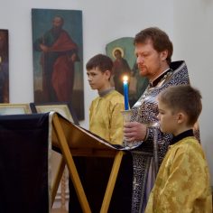 Вынос и погребение Плащаницы